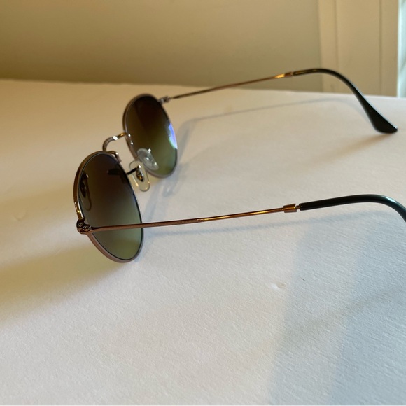 Ray-Ban Round Metal Sunglasses with Case main image 9